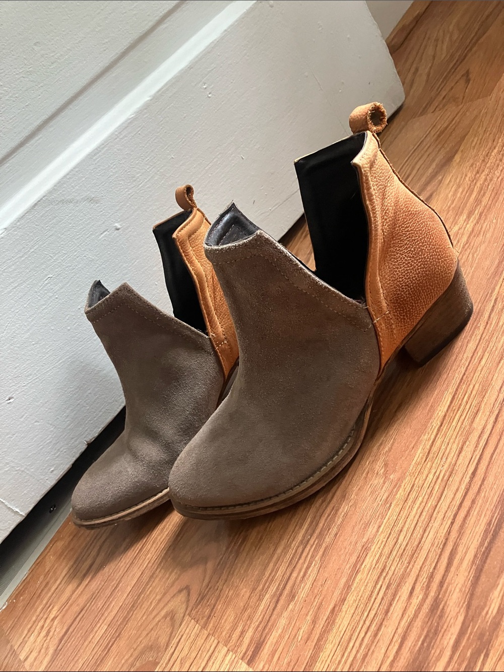 Womens Two-Tone Suede Ankle Boots - Brown & Tan